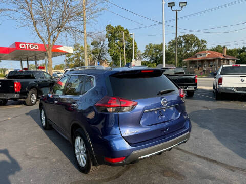 2018 Nissan Rogue SV