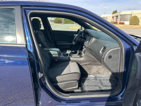 2016 Dodge Charger SE