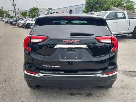 2023 GMC Terrain SLT