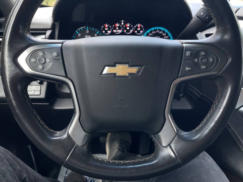 2017 Chevrolet Suburban LT