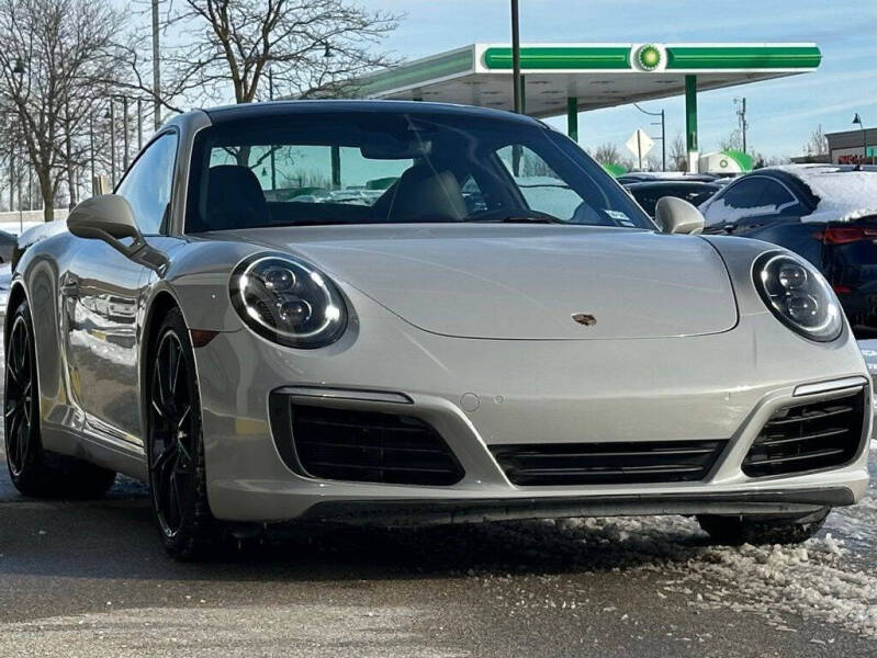 2018 Porsche 911 Carrera