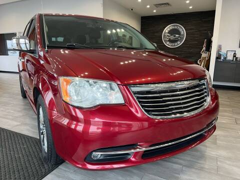 2014 Chrysler Town and Country for sale at Evolution Autos in Whiteland IN