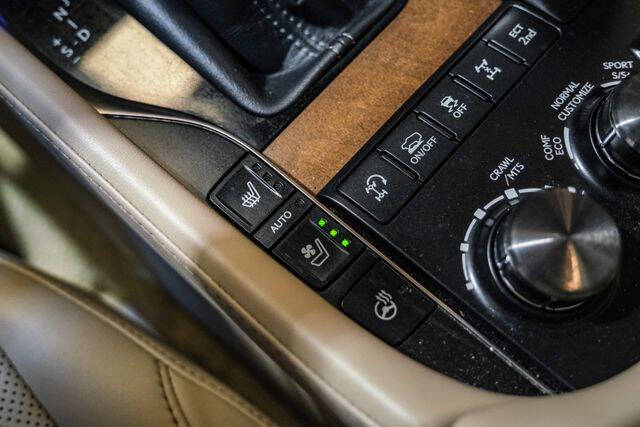 2018 Lexus LX 570 Three-Row