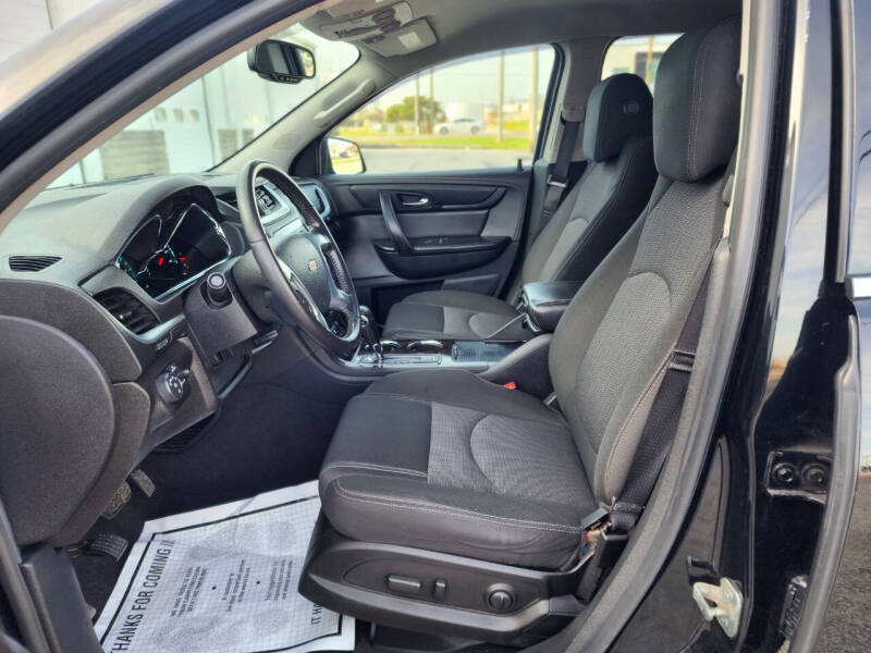 2017 Chevrolet Traverse LT