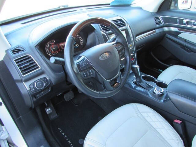 2018 Ford Explorer Platinum