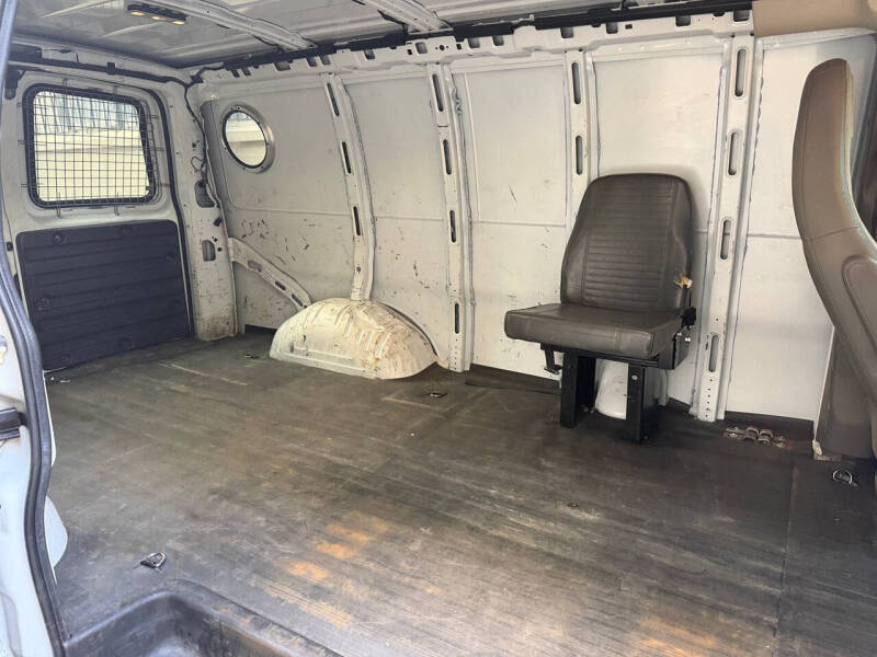 2020 Chevrolet Express 2500