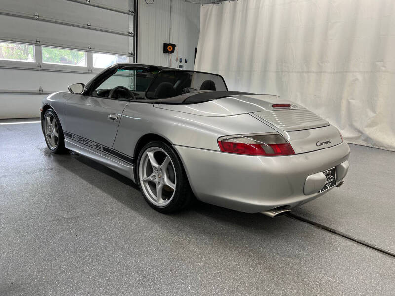 2003 Porsche 911 Carrera