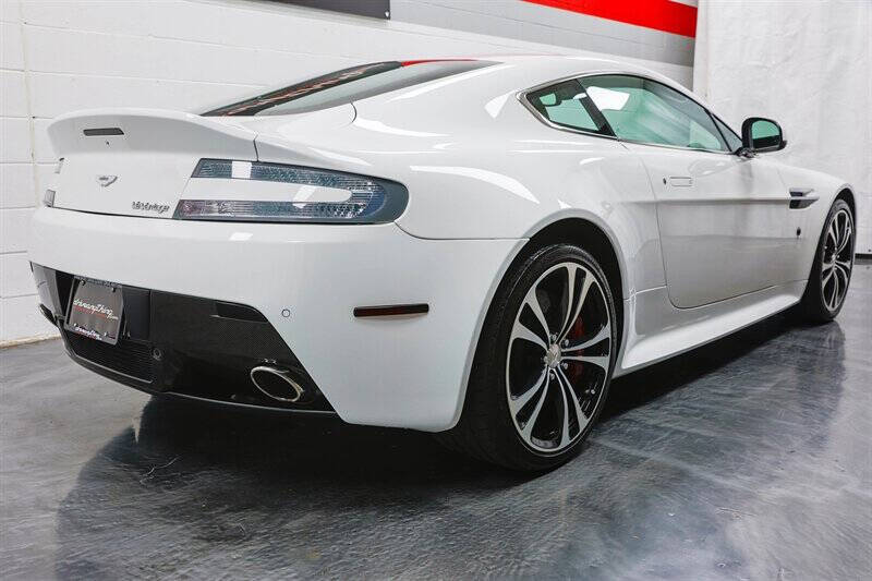 2011 Aston Martin V12 Vantage