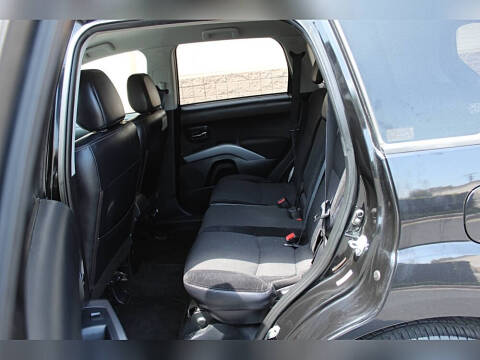 2010 Mitsubishi Outlander SE