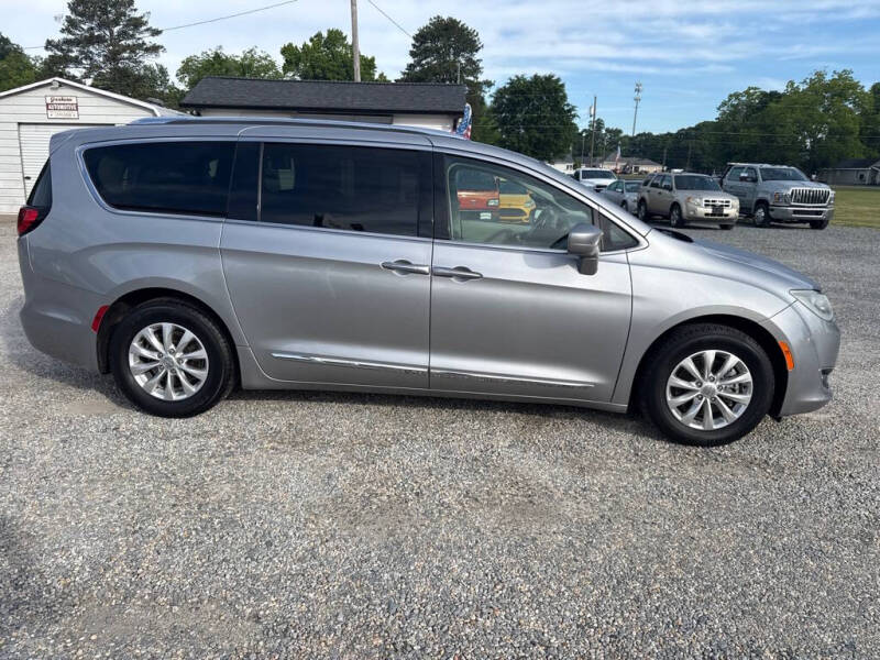 2018 Chrysler Pacifica Touring L