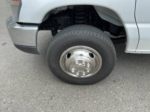 2019 Ford E-Series E-450 SD