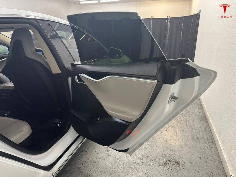 2014 Tesla Model S P85D