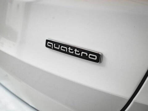 2025 Audi Q3 quattro S line Prem Plus 45 TFSI