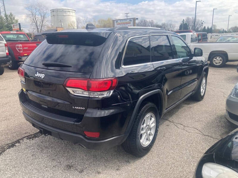 2020 Jeep Grand Cherokee Laredo