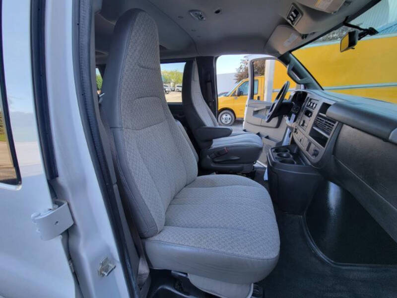 2018 Chevrolet Express LS 3500