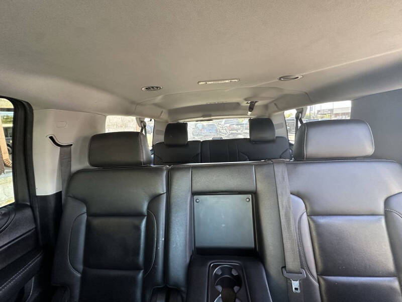 2019 Chevrolet Suburban LT