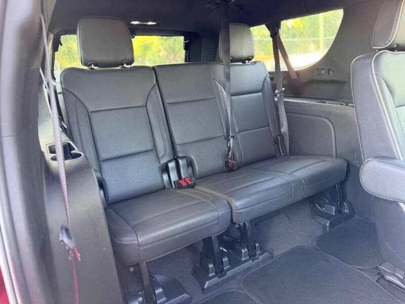 2022 Chevrolet Suburban LT