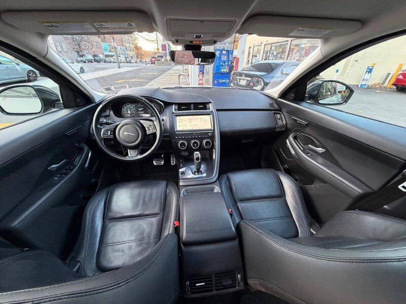 2018 Jaguar E-PACE P250 SE