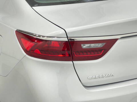 2018 Kia Cadenza Technology