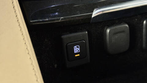 2019 Cadillac Escalade Platinum