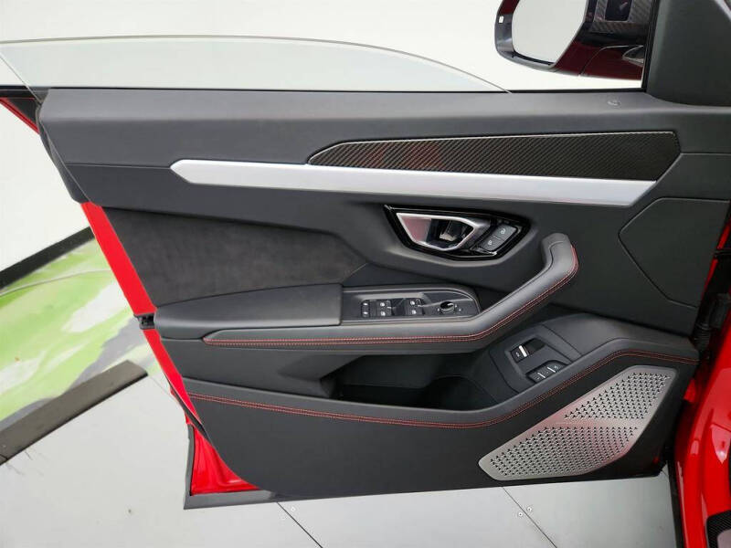 2019 Lamborghini Urus
