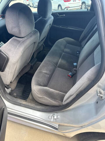 2011 Chevrolet Impala LS