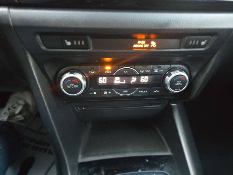 2016 Mazda MAZDA3 i Grand Touring