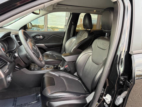 2022 Jeep Cherokee Latitude Lux