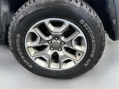 2022 Jeep Cherokee Trailhawk