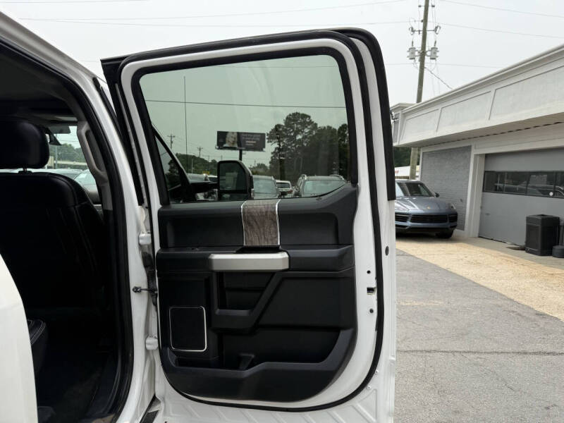 2017 Ford F-350 Super Duty Lariat