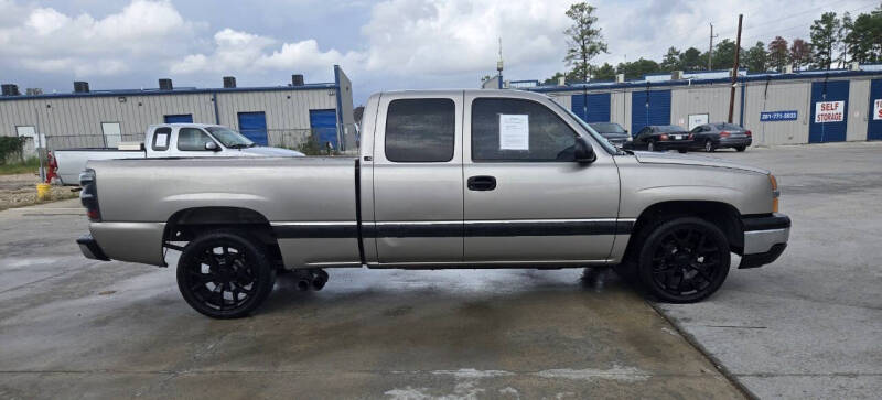 2003 Chevrolet Silverado 1500 LS photo 9