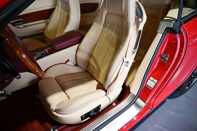 2007 Bentley Continental 27