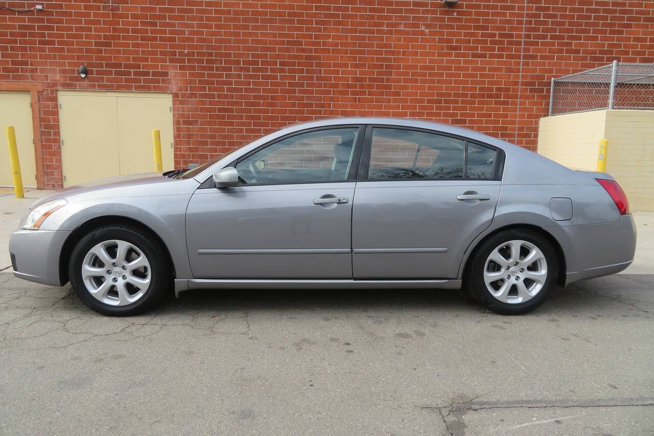 2007 Nissan Maxima for sale at The Car Vendor LLC in Bellflower, CA