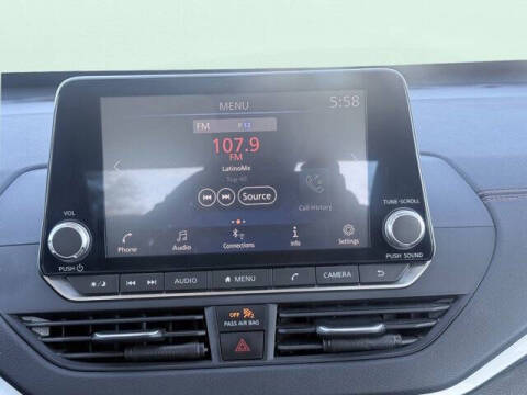 2022 Nissan Altima 2.5 SR