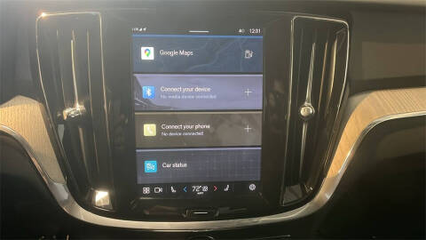 2024 Volvo S60 B5 Core Dark Theme