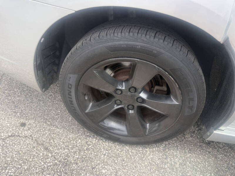 2012 Dodge Charger SE