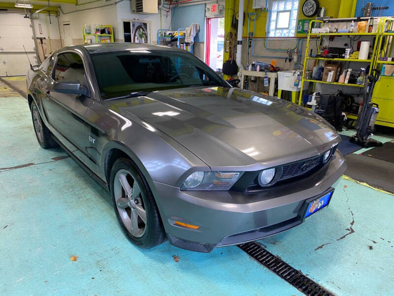 2010 Ford Mustang GT photo 8