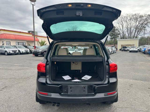 2017 Volkswagen Tiguan 2.0T Wolfsburg Edition 4Motion