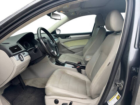 2012 Volkswagen Passat SE