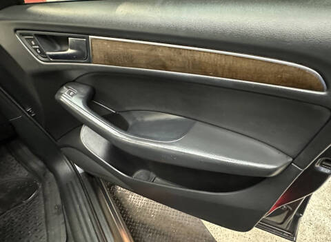 2016 Audi Q5 2.0T quattro Premium