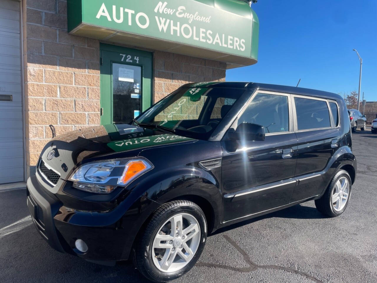 2010 Kia Soul for sale at New England Wholesalers in Springfield, MA