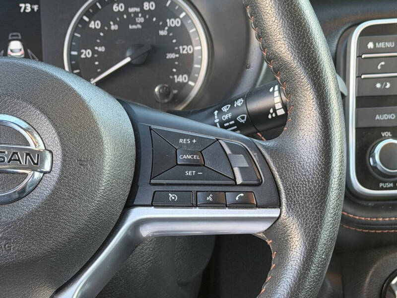 2020 Nissan Kicks SR