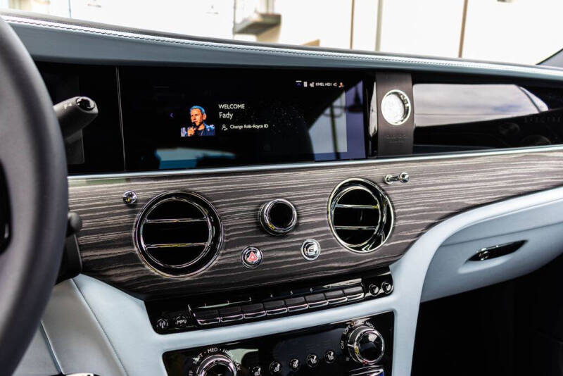 2025 Rolls-Royce Spectre