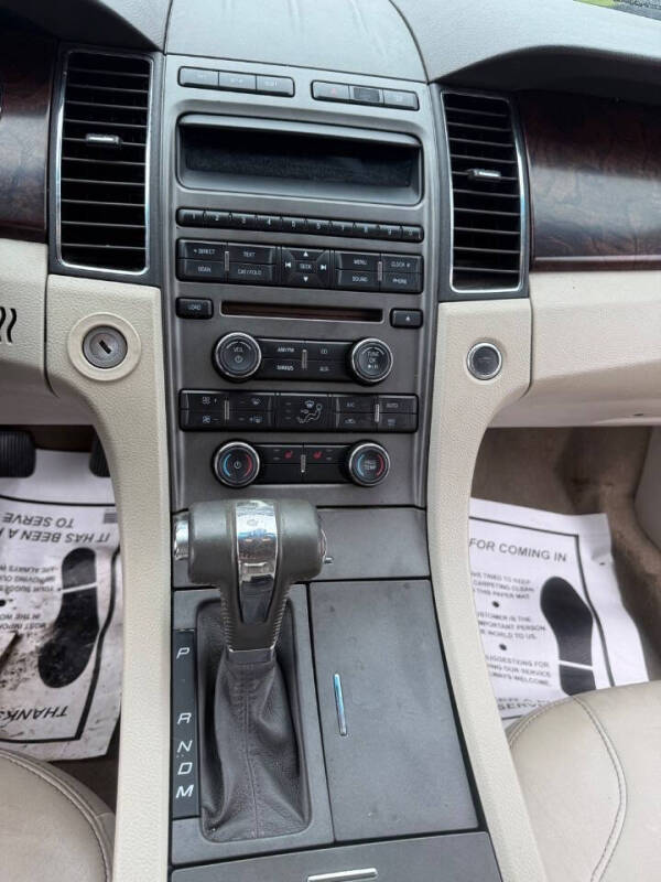 2012 Ford Taurus SEL
