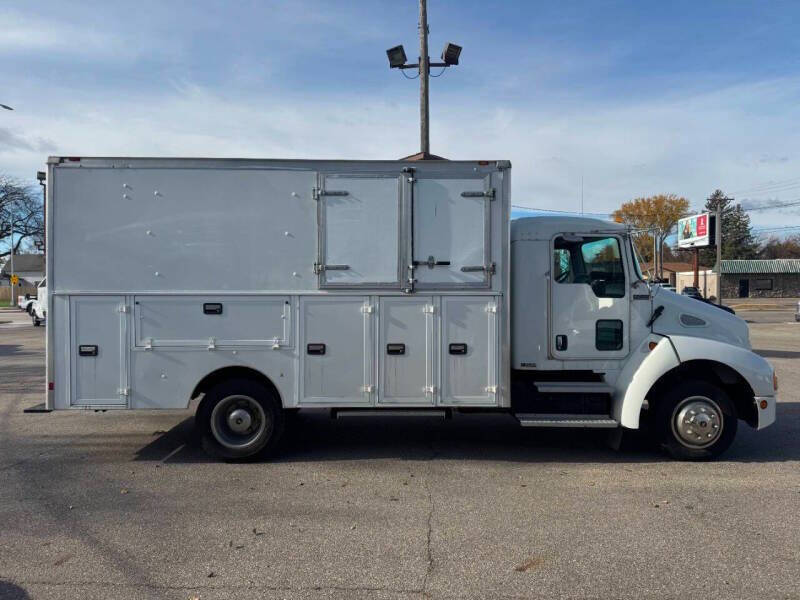2008 Kenworth T300