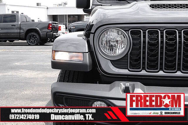 2025 Jeep Gladiator Sport S