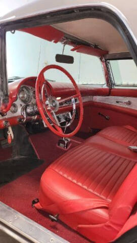 1957 Ford Thunderbird