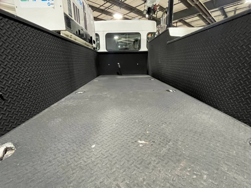 2016 Kenworth T270