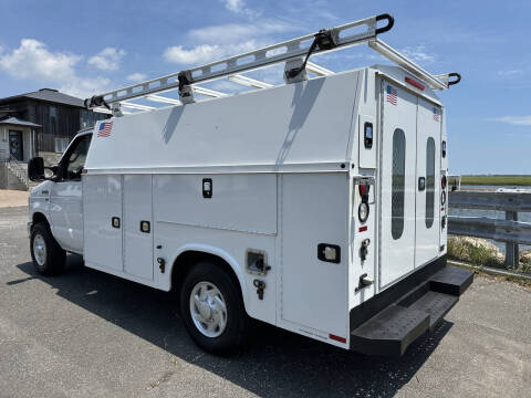 2014 Ford E-Series E-350 SD