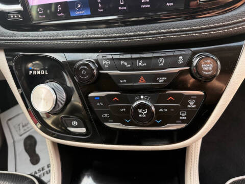2022 Chrysler Pacifica Limited
